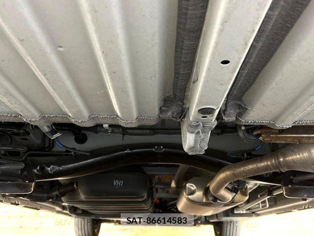 Toyota NOAH HYBRID 2023-06 6910397-18
