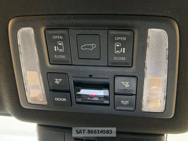 Toyota NOAH HYBRID 2023-06 6910397-4