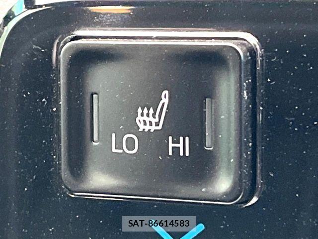 Toyota NOAH HYBRID 2023-06 6910397-6