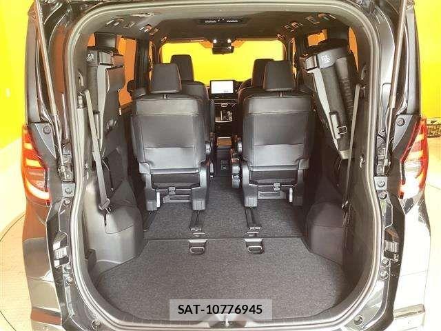 Toyota NOAH HYBRID 2025-06 6910384-17