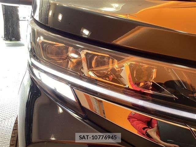 Toyota NOAH HYBRID 2025-06 6910384-6