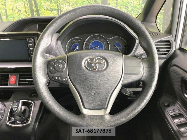 Toyota NOAH HYBRID 2019-10 6910411-11