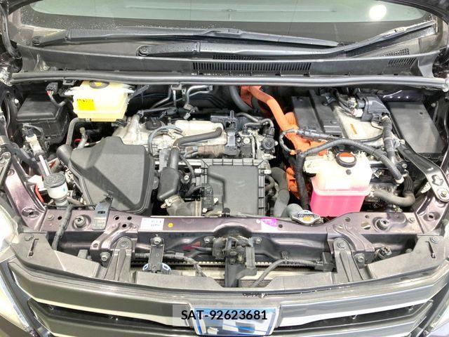 Toyota NOAH HYBRID 2014-06 6910424-18