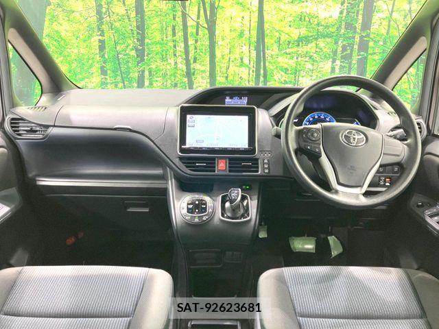 Toyota NOAH HYBRID 2014-06 6910424-1