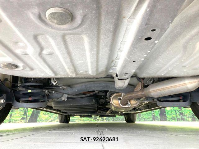Toyota NOAH HYBRID 2014-06 6910424-19