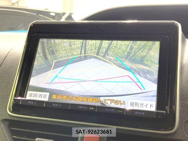 Toyota NOAH HYBRID 2014-06 6910424-3
