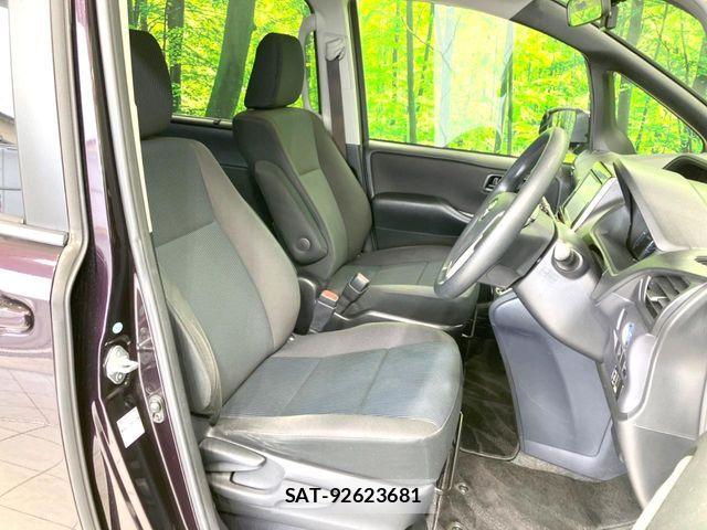 Toyota NOAH HYBRID 2014-06 6910424-7