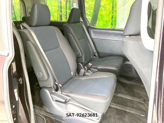 Toyota NOAH HYBRID 2014-06 6910424-8