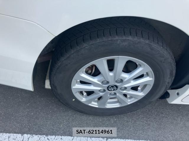 Toyota NOAH HYBRID 2019-05 6910421-9