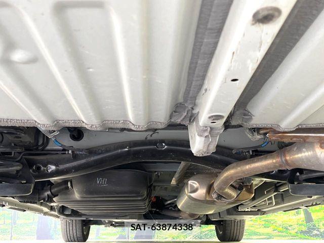 Toyota NOAH HYBRID 2023-07 6996428-18