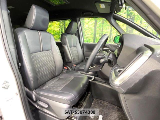 Toyota NOAH HYBRID 2023-07 6996428-7