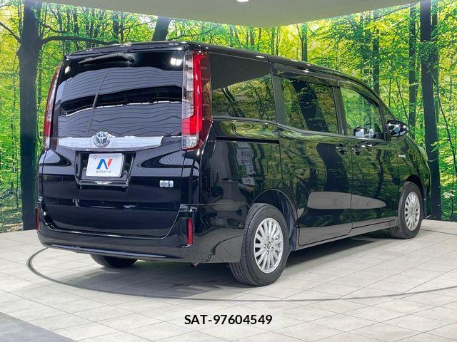 Toyota NOAH HYBRID 2014-09 6996446-16