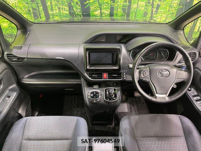 Toyota NOAH HYBRID 2014-09 6996446-1