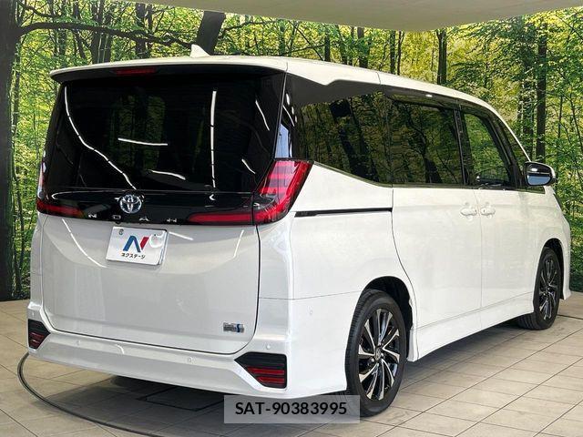 Toyota NOAH HYBRID 2022-06 6996469-17