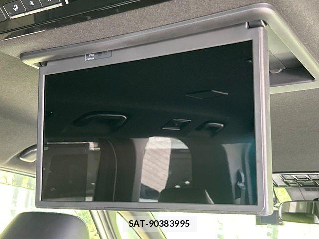 Toyota NOAH HYBRID 2022-06 6996469-3