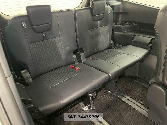 Toyota NOAH HYBRID 2024-10 6996457-11