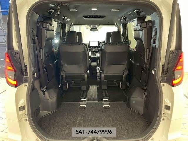 Toyota NOAH HYBRID 2024-10 6996457-12
