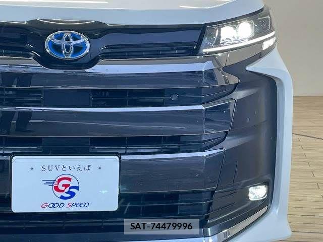 Toyota NOAH HYBRID 2024-10 6996457-17
