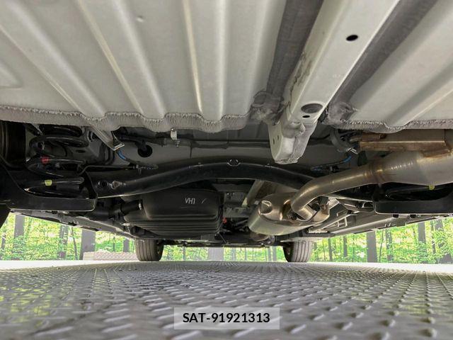 Toyota NOAH HYBRID 2023-02 7021090-19