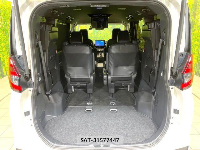 Toyota NOAH HYBRID 2023-06 7021091-10