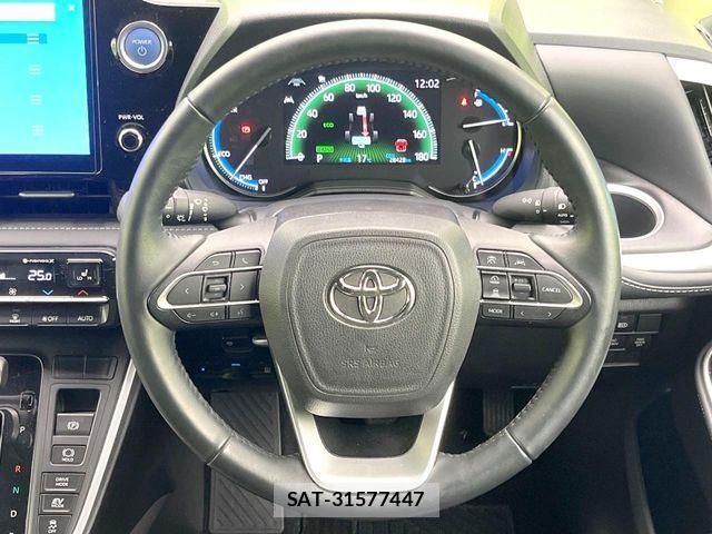 Toyota NOAH HYBRID 2023-06 7021091-11
