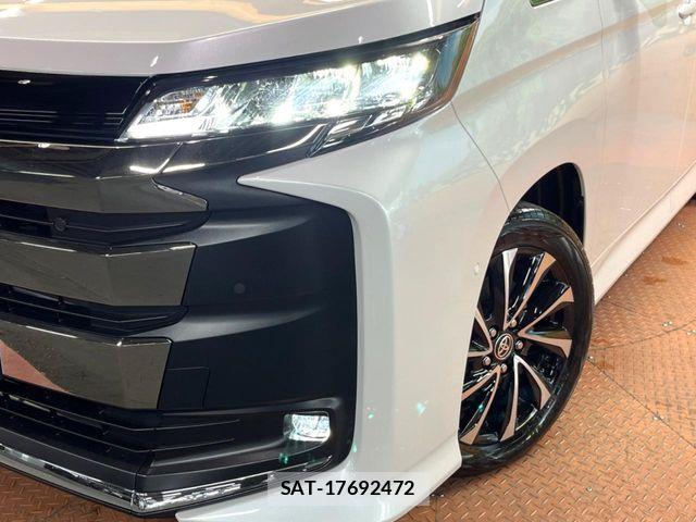 Toyota NOAH HYBRID 2026-04 7021087-13