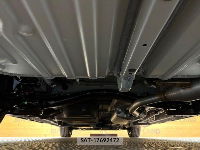 Toyota NOAH HYBRID 2026-04 7021087-18
