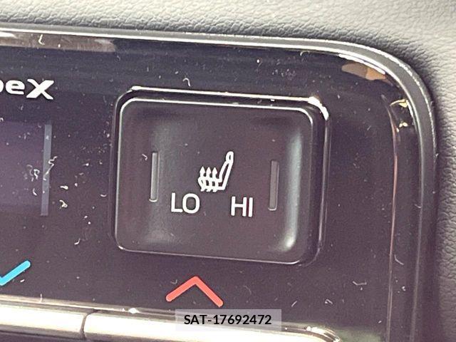 Toyota NOAH HYBRID 2026-04 7021087-7
