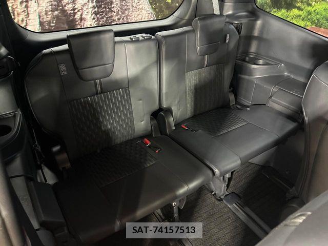 Toyota NOAH HYBRID 2023-03 7021093-9
