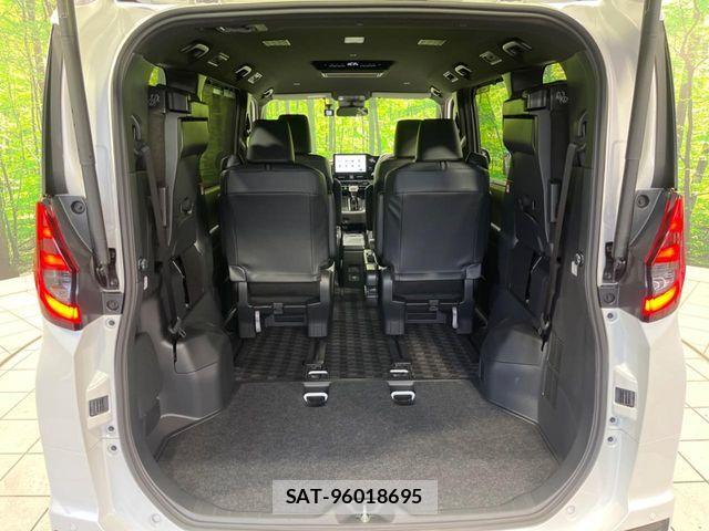 Toyota NOAH HYBRID 2026-01 7059960-10
