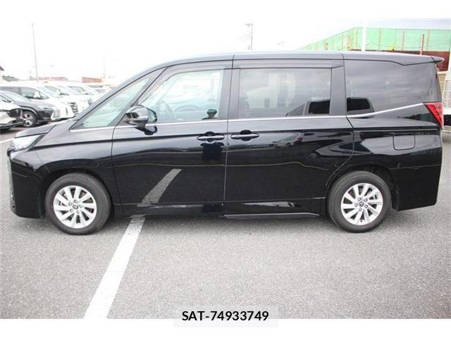 Toyota NOAH HYBRID 2023-01 7059970-9
