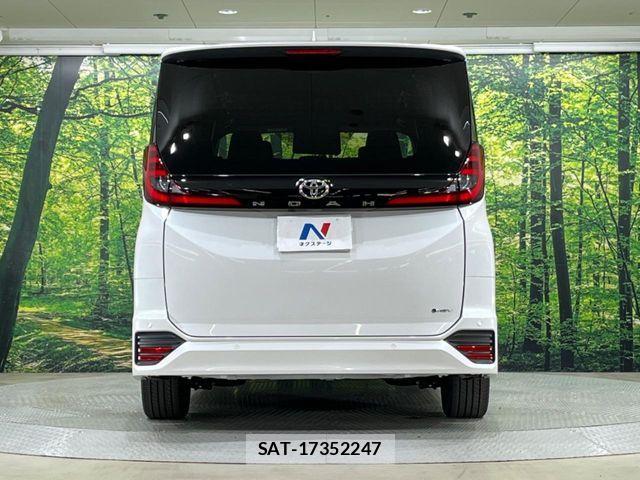 Toyota NOAH HYBRID 2026-04 7059958-15