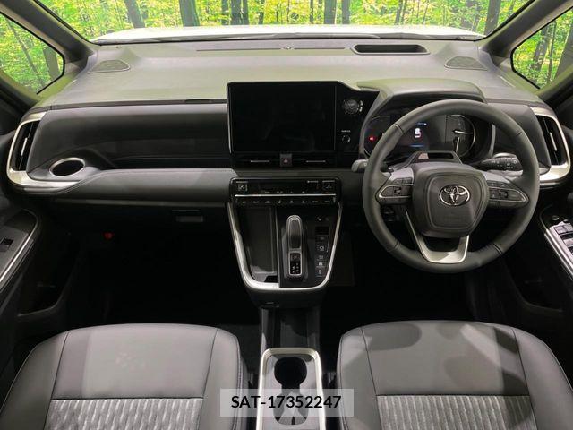 Toyota NOAH HYBRID 2026-04 7059958-1