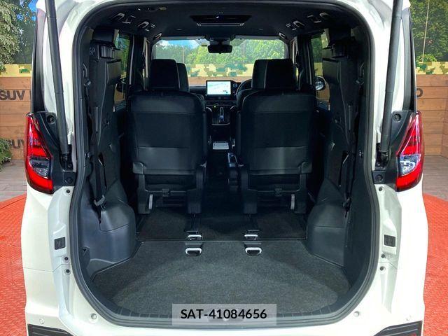 Toyota NOAH HYBRID 2023-02 7059966-10