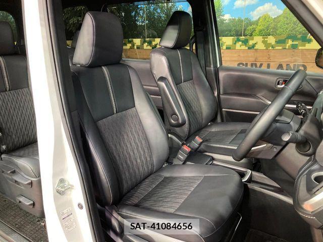 Toyota NOAH HYBRID 2023-02 7059966-7