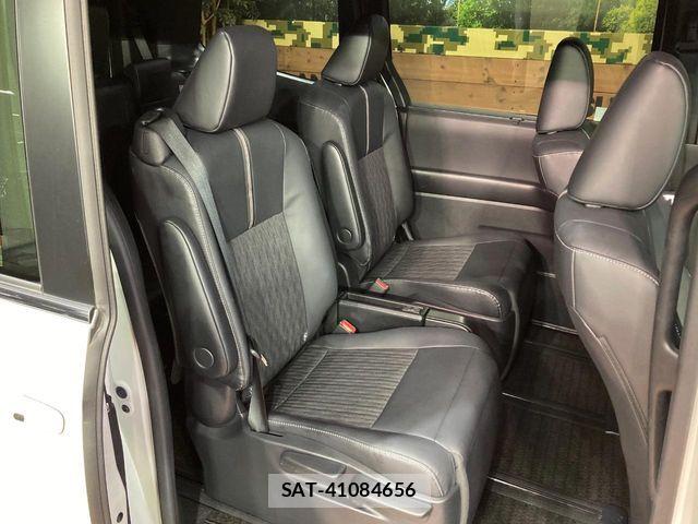 Toyota NOAH HYBRID 2023-02 7059966-8