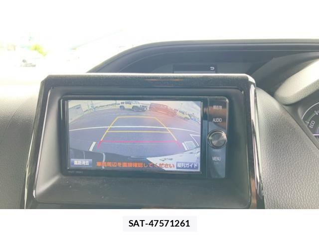 Toyota NOAH HYBRID 2018-04 7059973-18