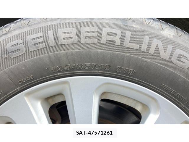 Toyota NOAH HYBRID 2018-04 7059973-7