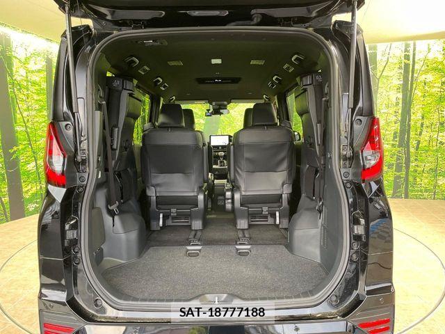 Toyota NOAH HYBRID 2024-04 7059967-10