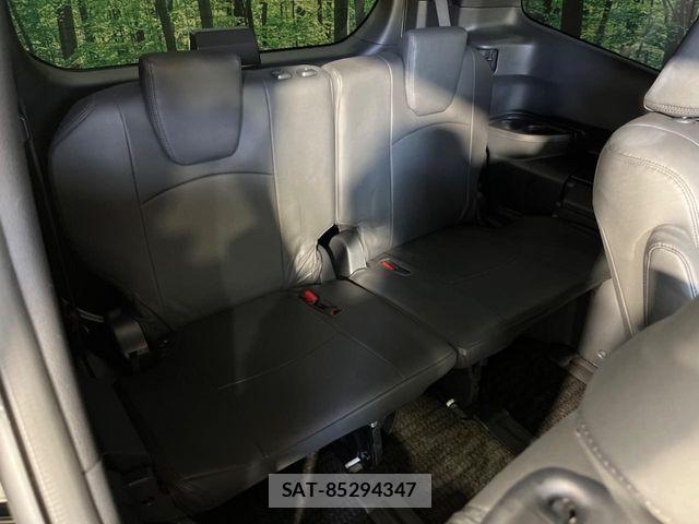 Toyota NOAH HYBRID 2024-02 7057220-9