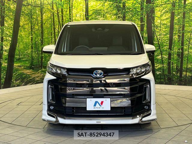 Toyota NOAH HYBRID 2024-02 7057220-14