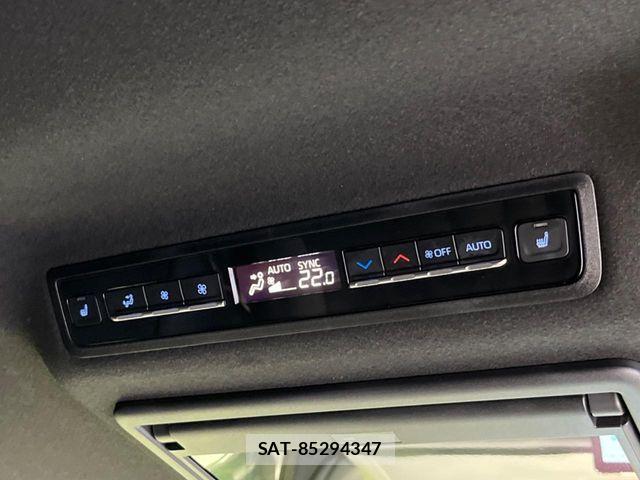 Toyota NOAH HYBRID 2024-02 7057220-5