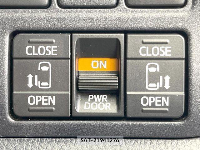 Toyota NOAH HYBRID 2020-03 7059975-2
