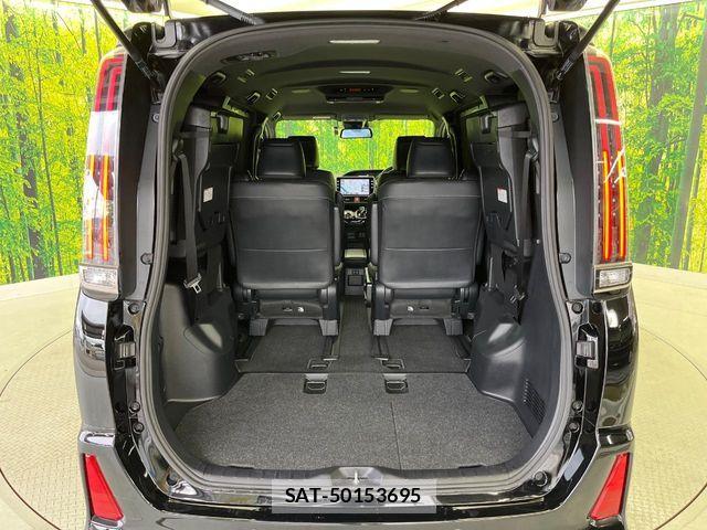 Toyota NOAH HYBRID 2019-09 7059971-11