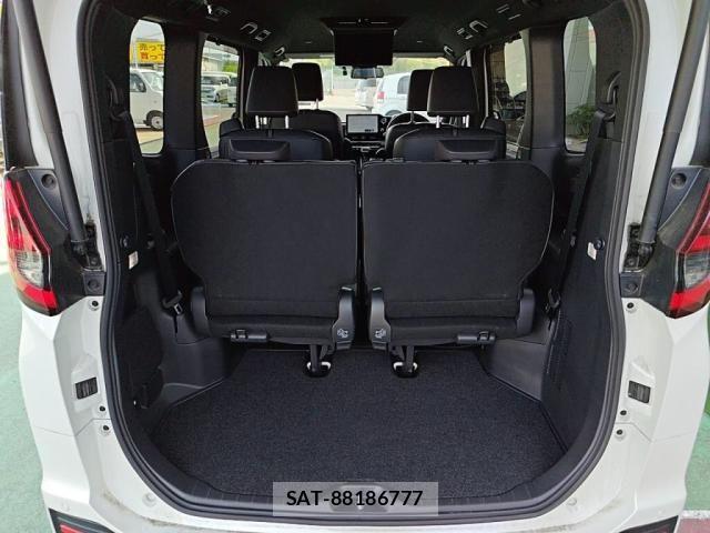 Toyota NOAH HYBRID 2023-02 7059969-24