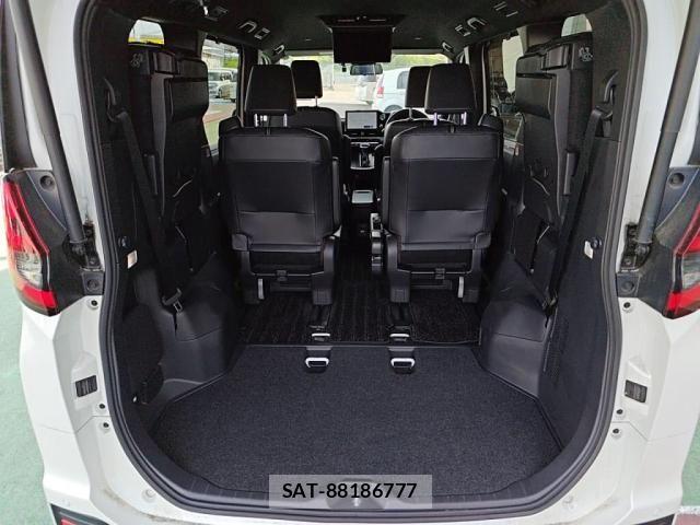 Toyota NOAH HYBRID 2023-02 7059969-25