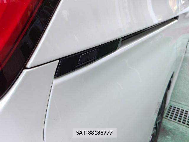 Toyota NOAH HYBRID 2023-02 7059969-27