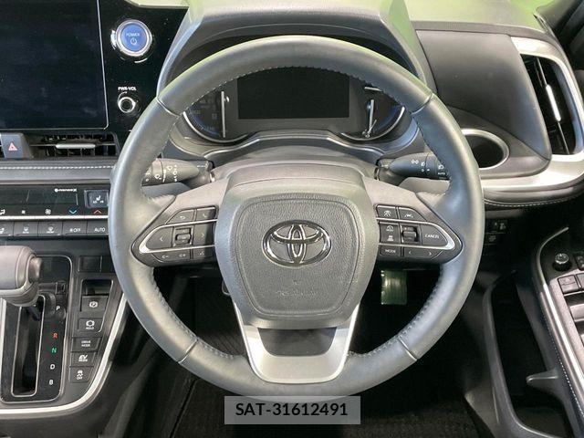 Toyota NOAH HYBRID 2022-08 7059968-10