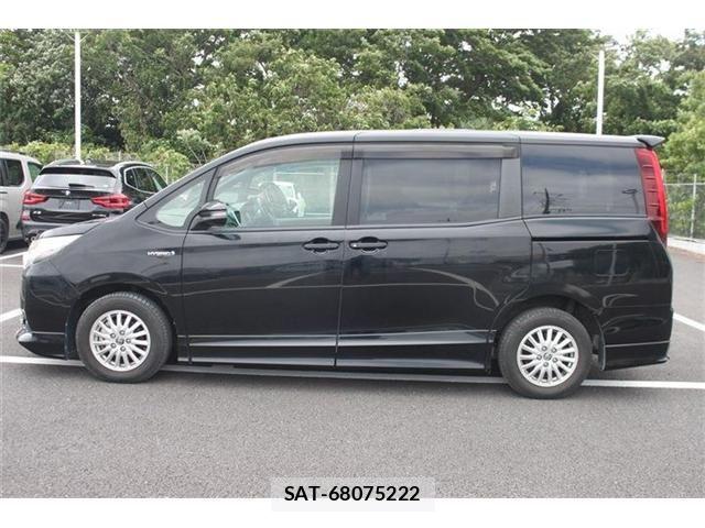 Toyota NOAH HYBRID 2016-09 7059974-9