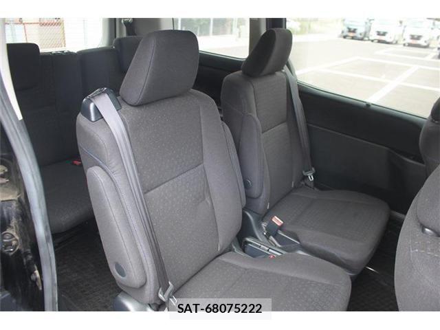 Toyota NOAH HYBRID 2016-09 7059974-14